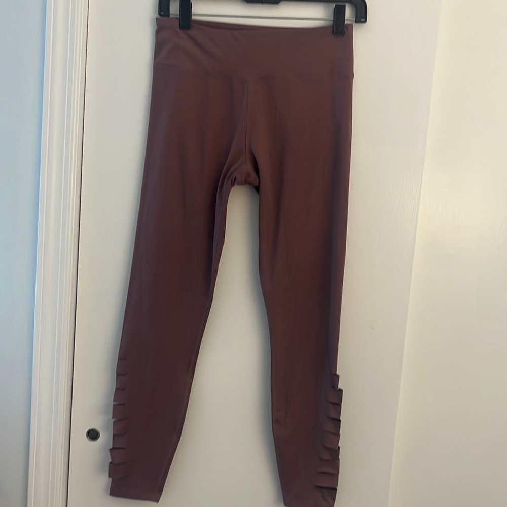 Worn Abercrombie & Fitch Leggings Cut Out